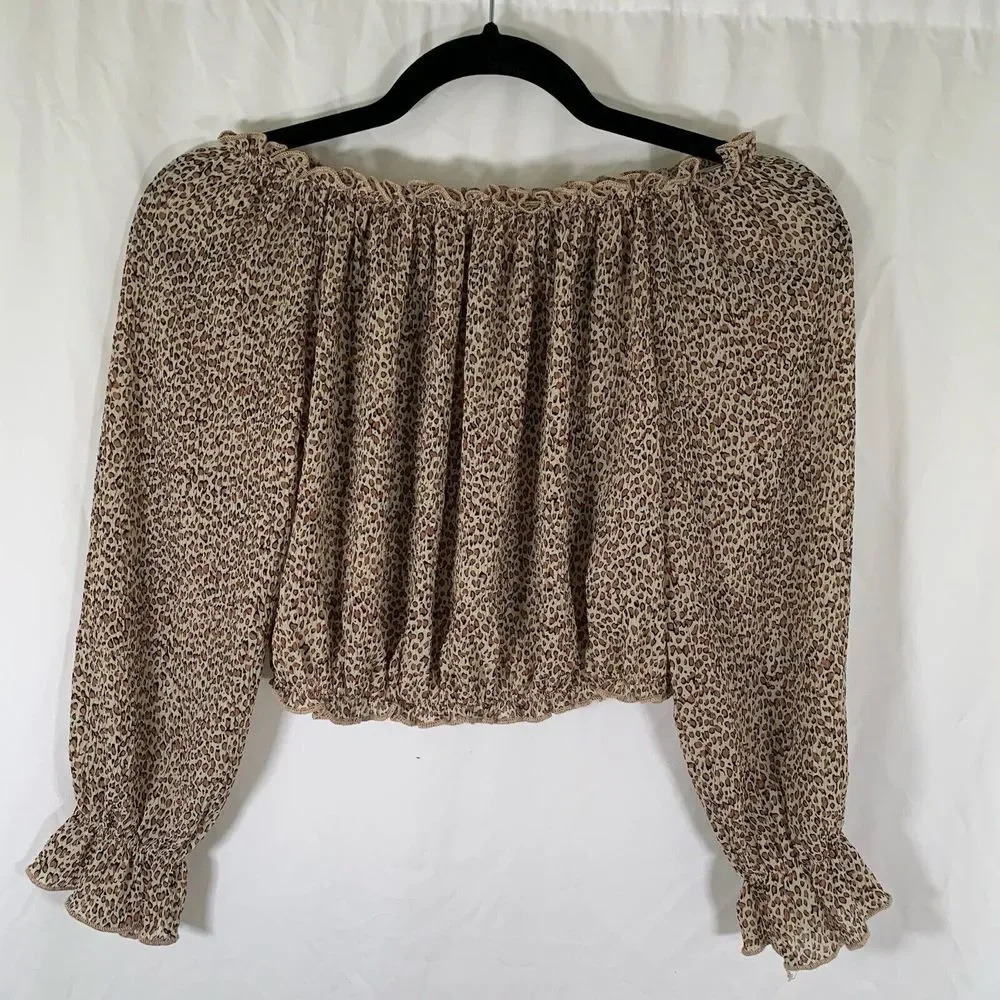 Polly Blouse Sz 4 Tan Animal Print Off The Shoulder Cropped